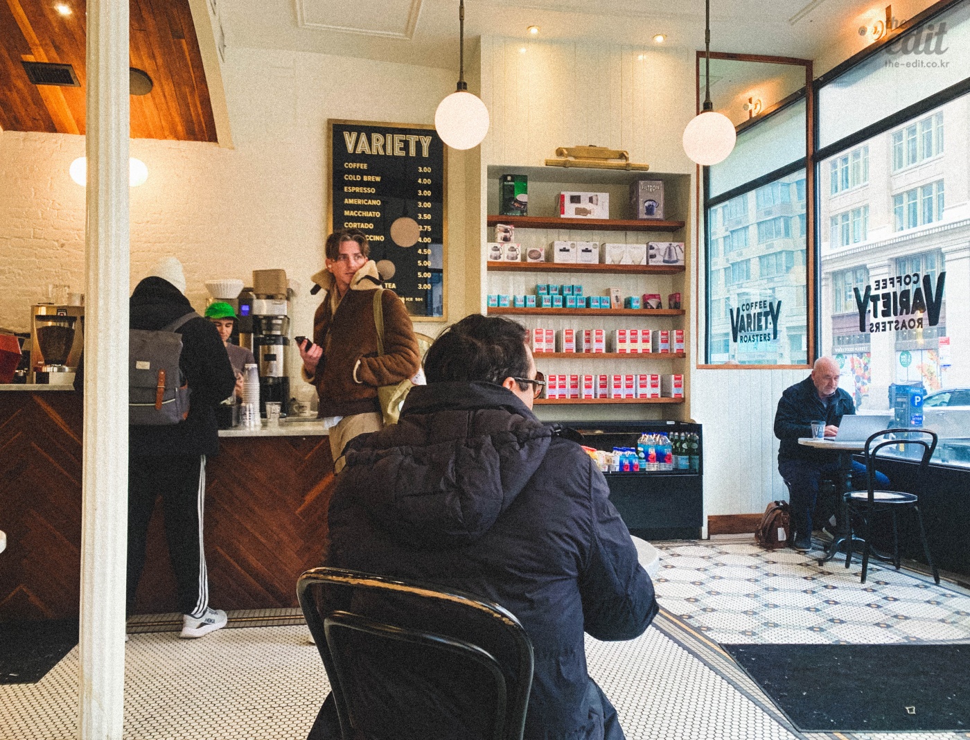1400_retouched_newyork_cafe_-16