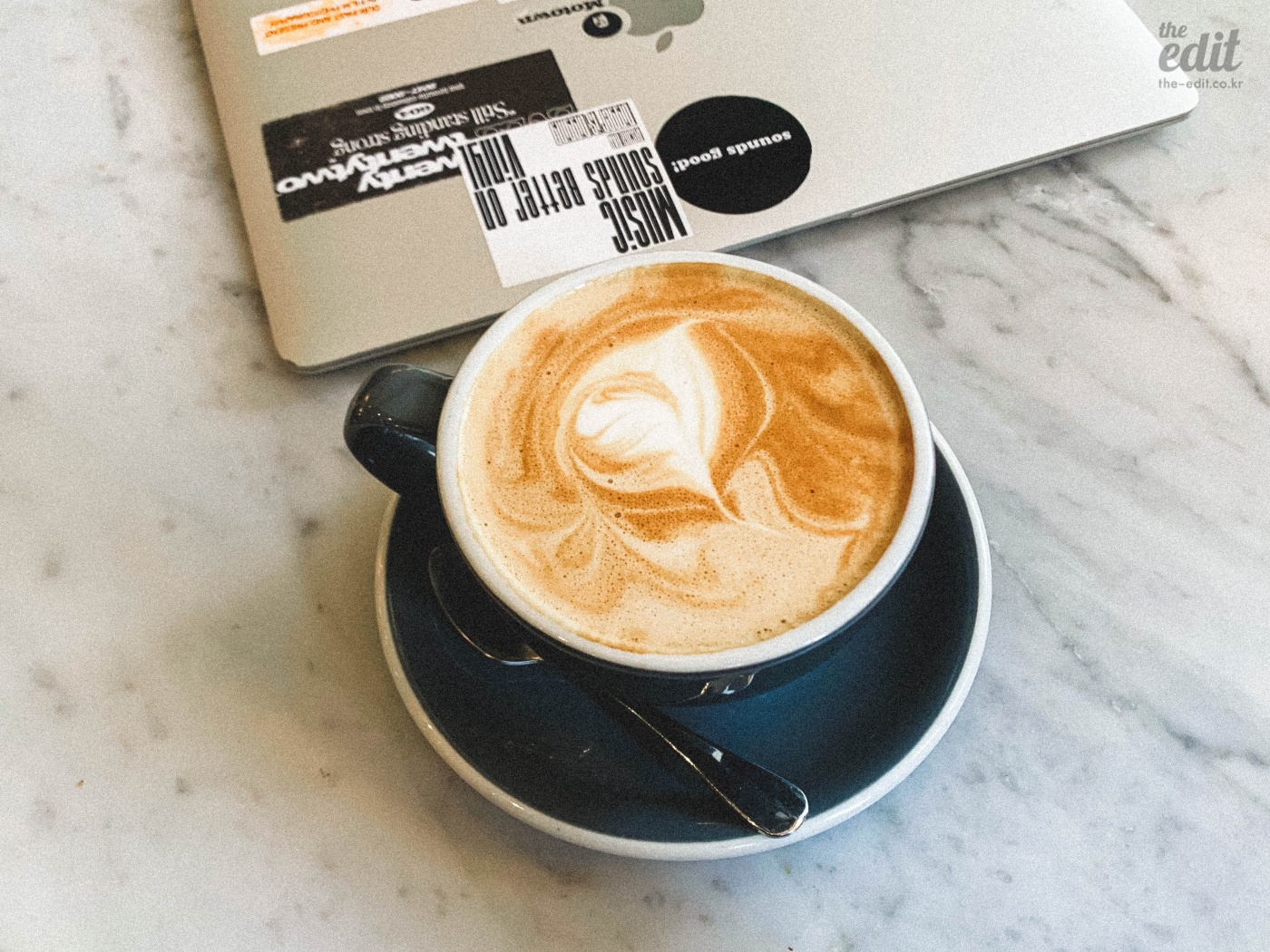 1400_retouched_newyork_cafe_-17