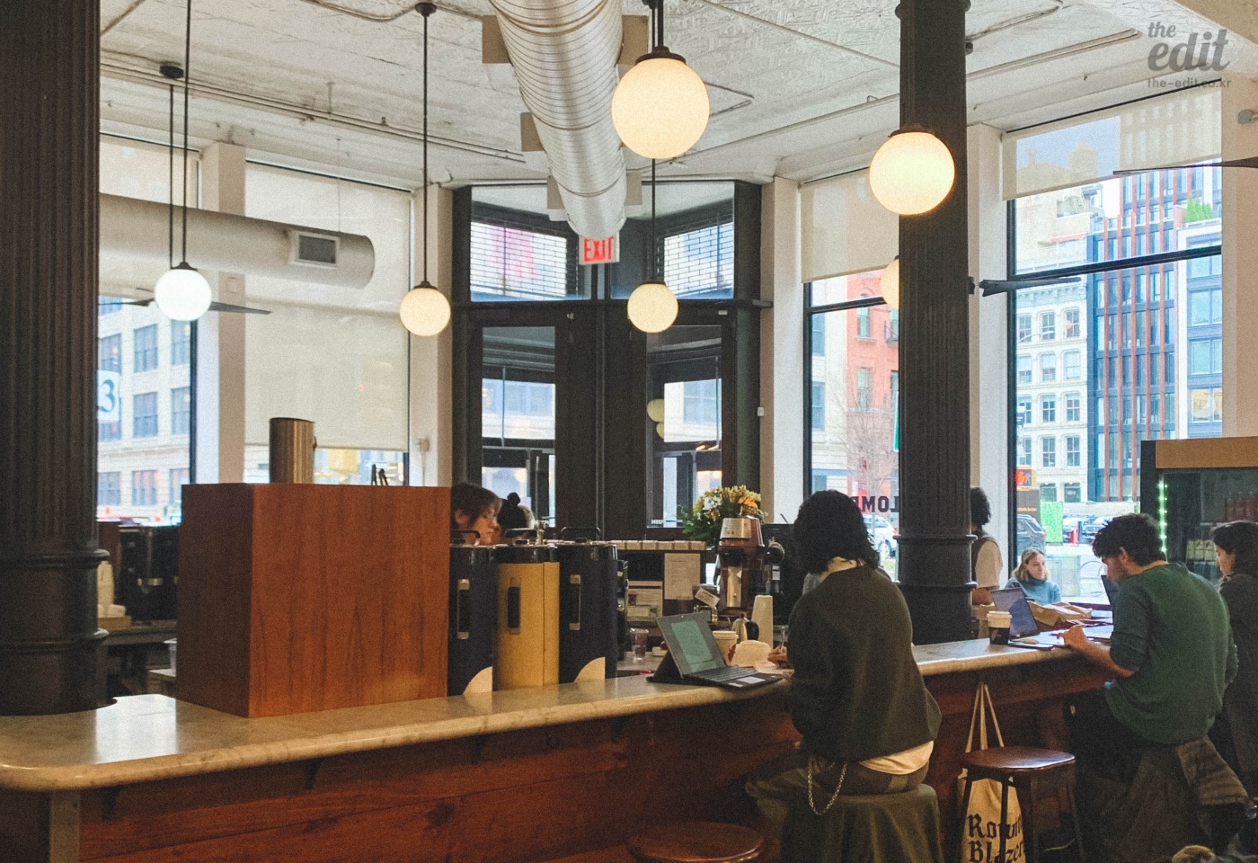 1400_retouched_newyork_cafe_-24