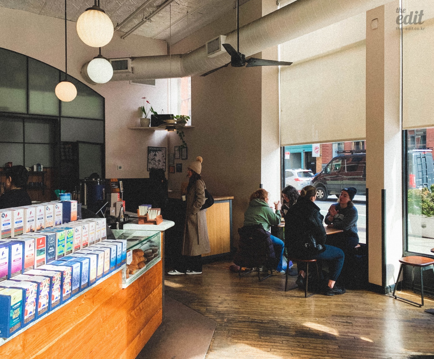 1400_retouched_newyork_cafe_-45